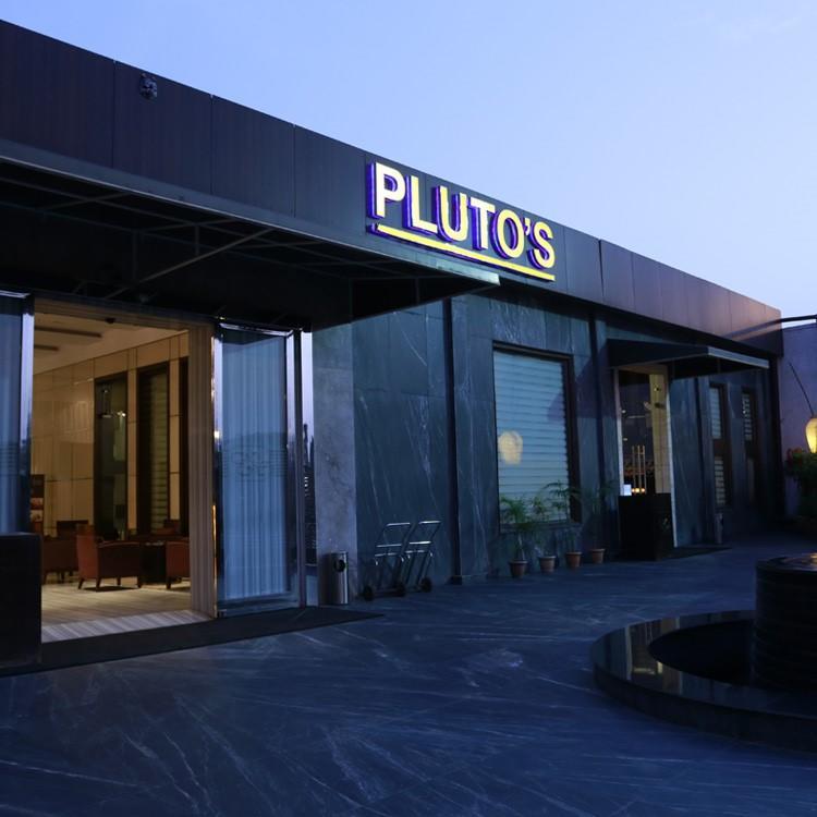 Hotel Pluto'S Ню Делхи Екстериор снимка